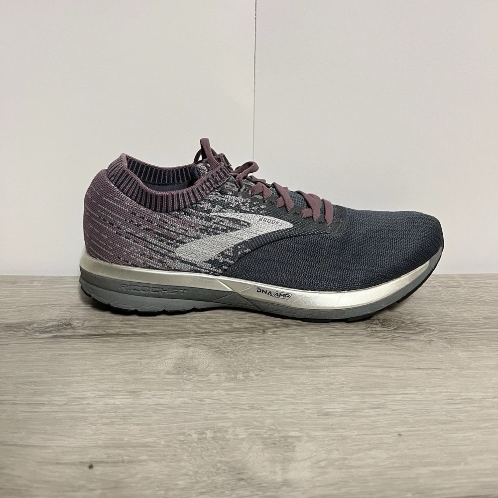Brooks Ricochet 2 Running Shoes Womens Size 10 Gray Purple DNA AMP Knit